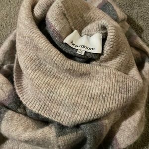 Seriously!!!!  amazingly soft sweater in taupe, gray and pink